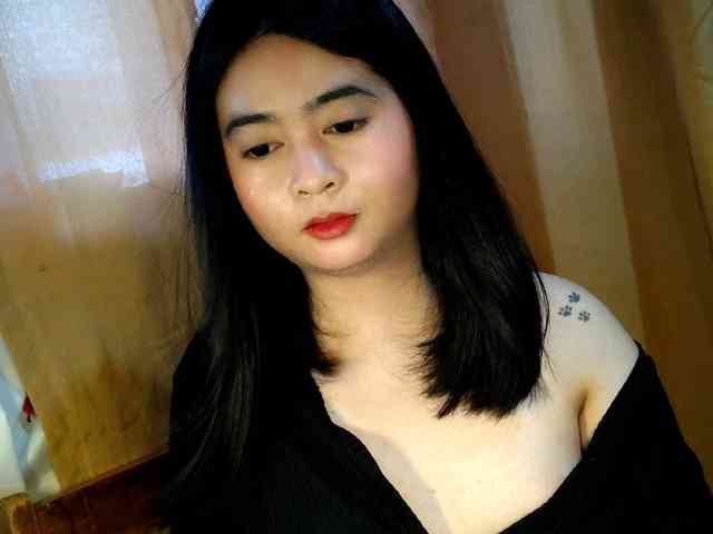 candymuse Live Webcam on BongaCams