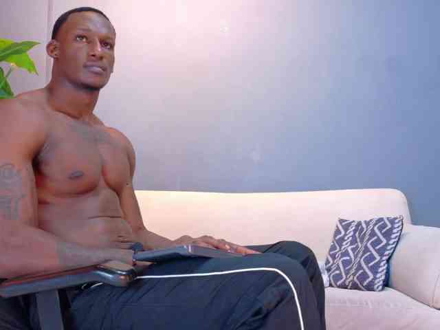 Iker-bigdick's cam show statistics and live stream