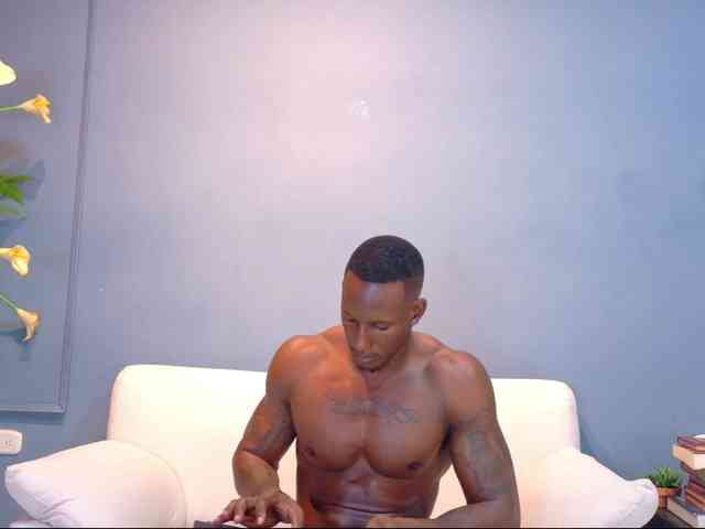 iker-bigdick Live Webcam on BongaCams