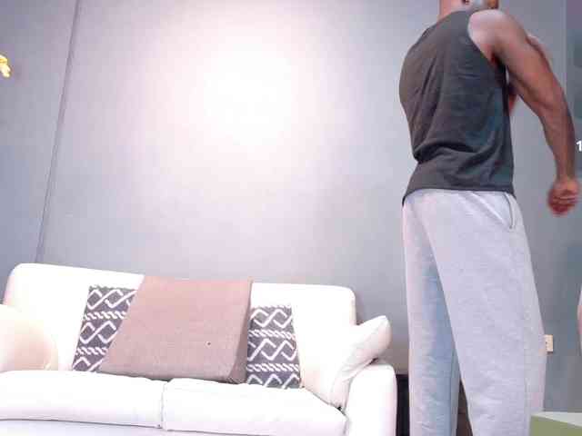 iker-bigdick Sex Cam Show