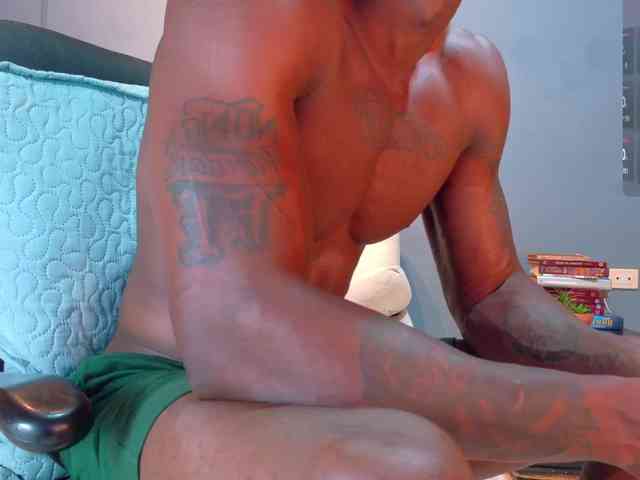 iker-bigdick Sex Cam Show