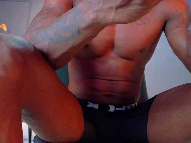 iker-bigdick Sex Cam Show