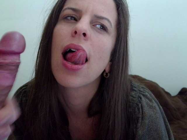 august-laura live cam on BongaCams