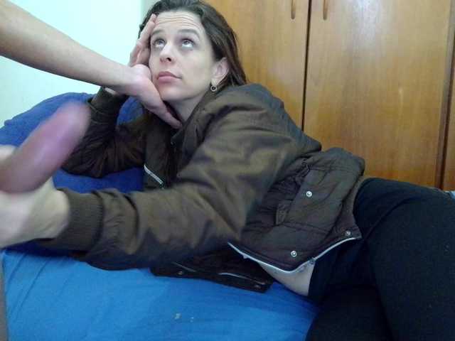 august-laura live cam