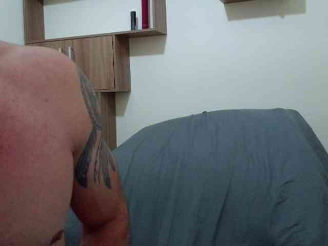 Modelo: august-laura
