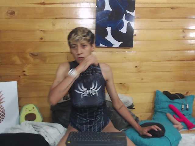 HottAlexxxa live cam