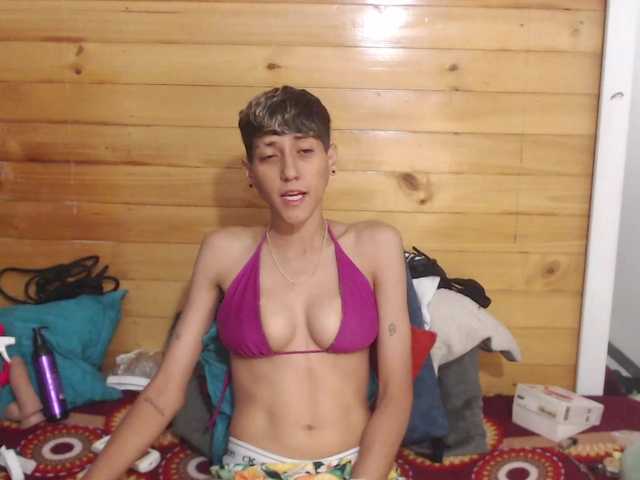 HottAlexxxa live cam on BongaCams