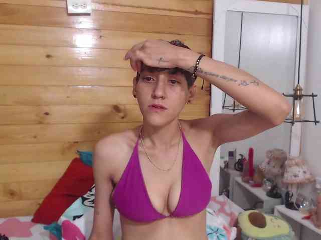 HottAlexxxa webcam
