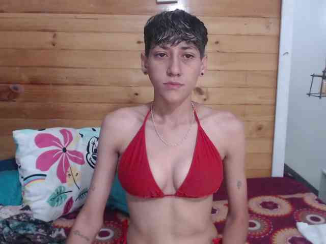 HottAlexxxa webcam
