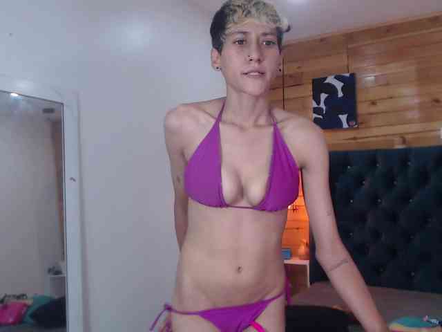 HottAlexxxa webcam