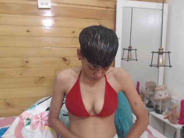 HottAlexxxa webcam