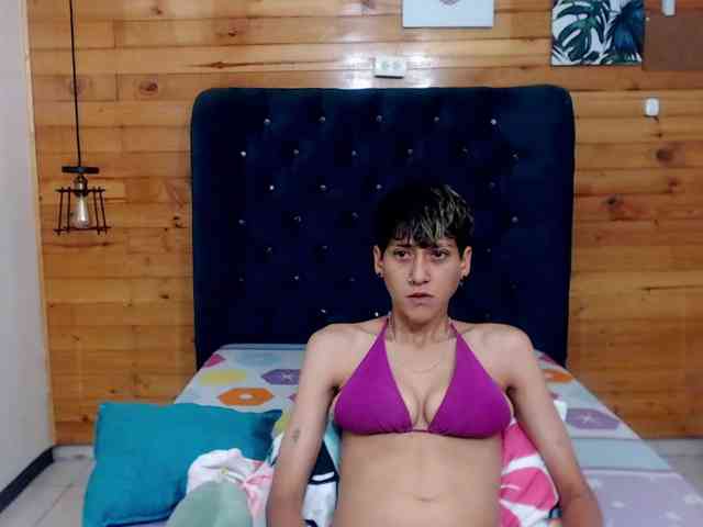 HottAlexxxa webcam