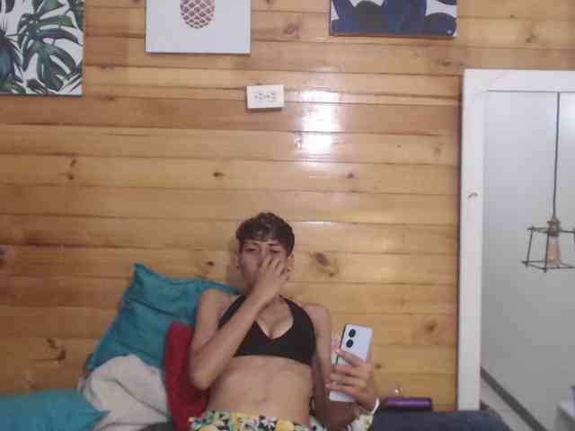 HottAlexxxa webcam