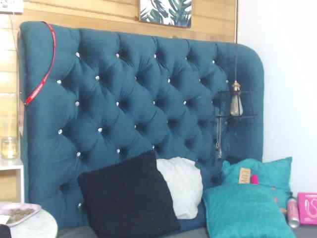 HottAlexxxa webcam