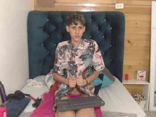 HottAlexxxa webcam