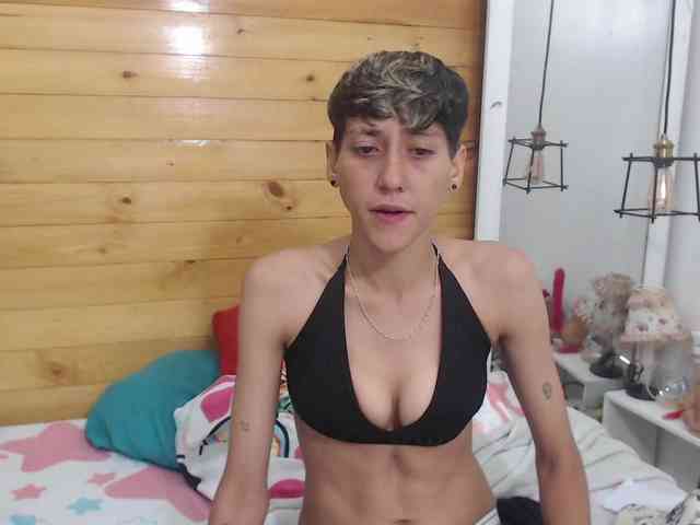 HottAlexxxa webcam
