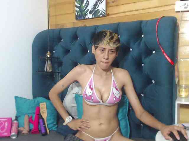 HottAlexxxa webcam