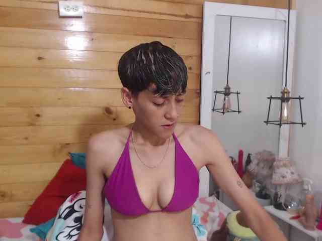 HottAlexxxa webcam
