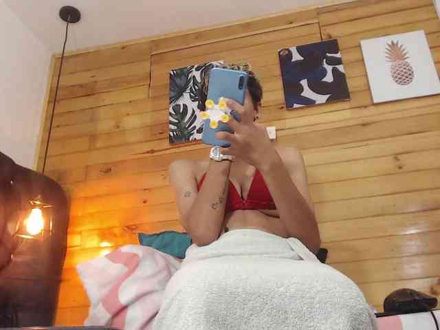 HottAlexxxa webcam