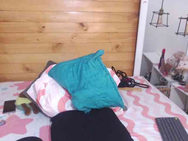 HottAlexxxa webcam