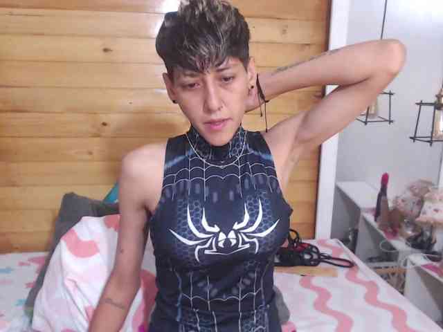 HottAlexxxa webcam