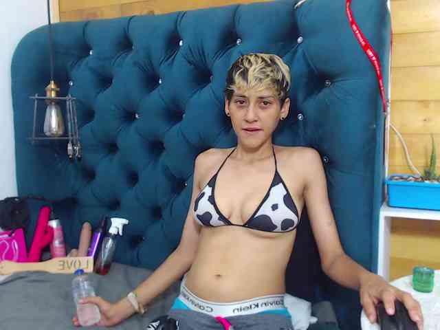HottAlexxxa webcam