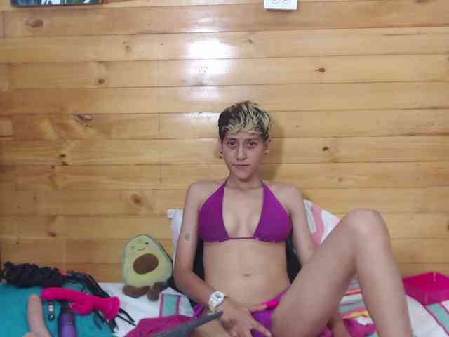 HottAlexxxa webcam