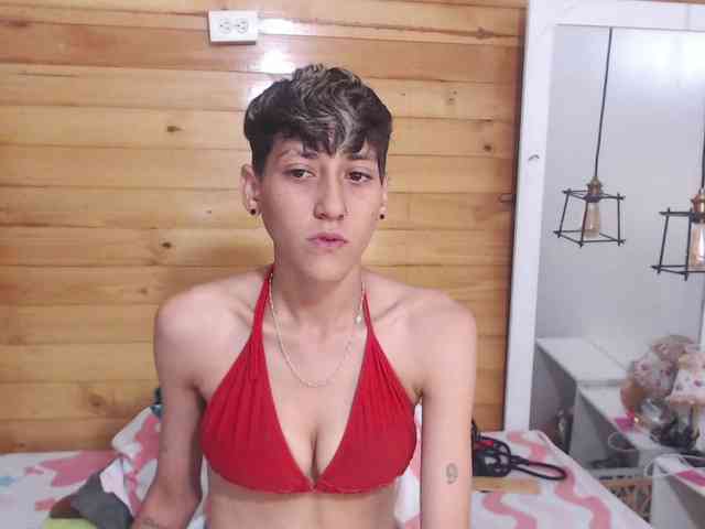 HottAlexxxa webcam
