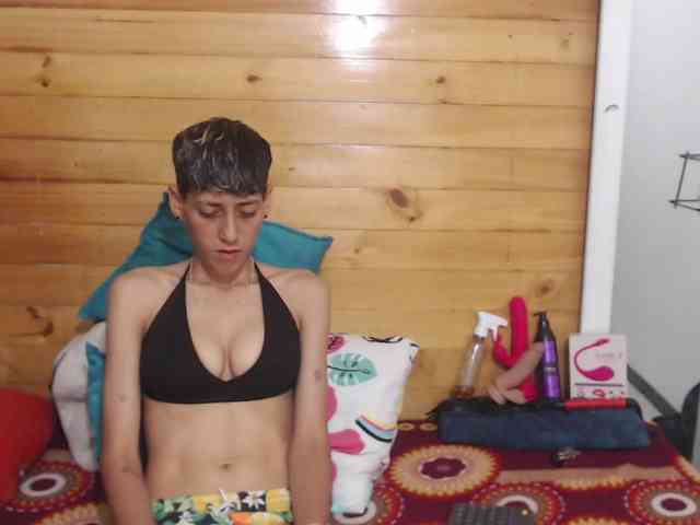 HottAlexxxa webcam