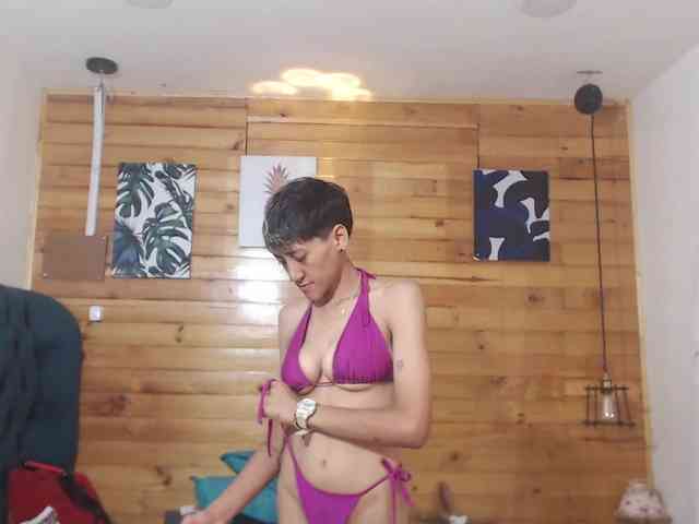 HottAlexxxa webcam