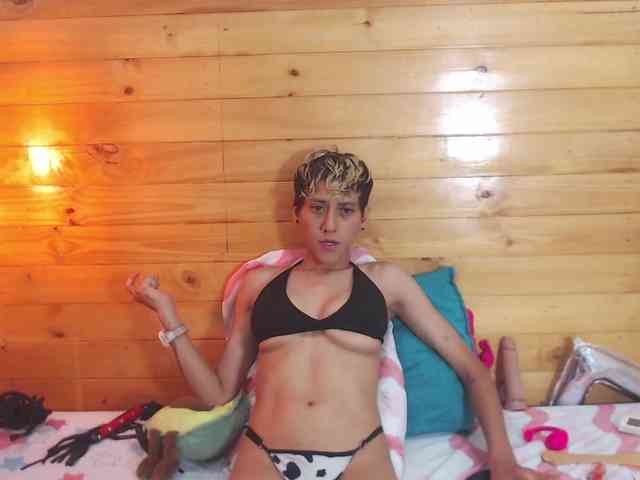 HottAlexxxa webcam