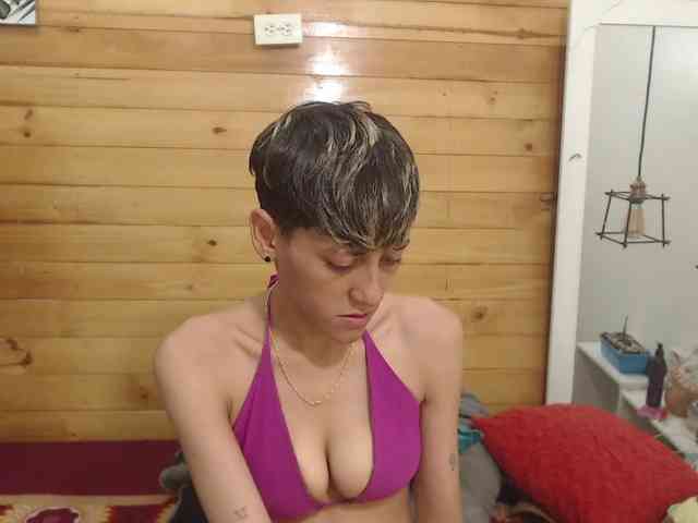 HottAlexxxa webcam