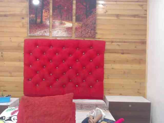 HottAlexxxa webcam