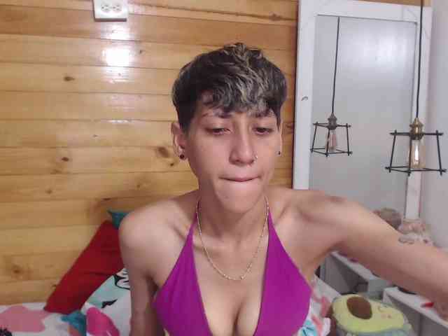 HottAlexxxa webcam