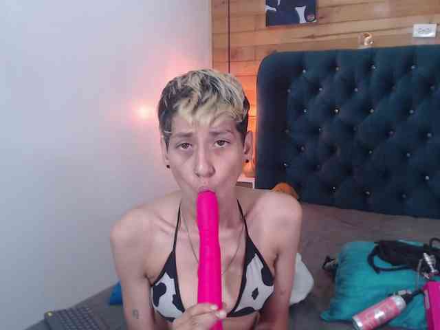 HottAlexxxa webcam