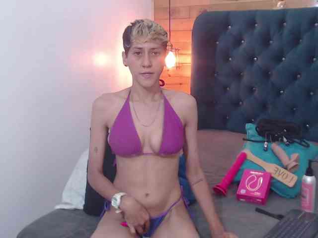 HottAlexxxa webcam