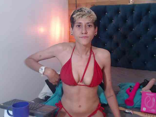 HottAlexxxa webcam