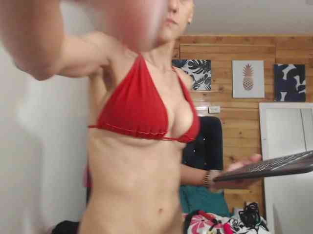 HottAlexxxa webcam