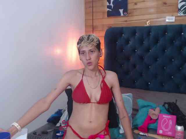 HottAlexxxa webcam