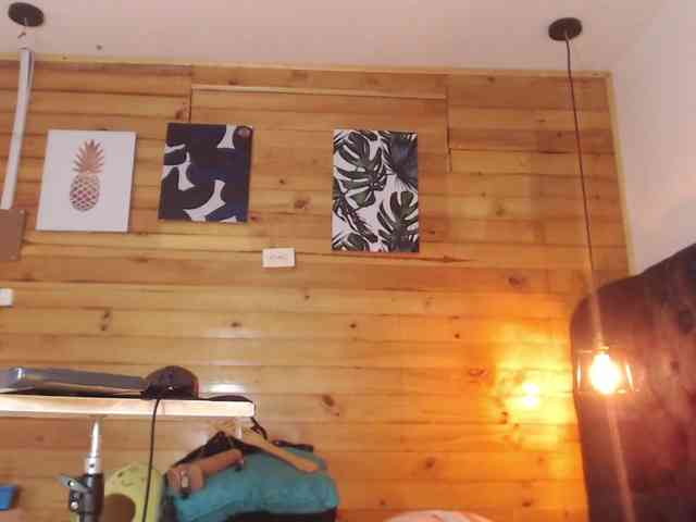 HottAlexxxa webcam
