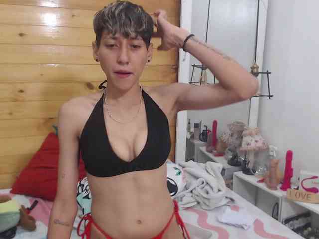 HottAlexxxa webcam