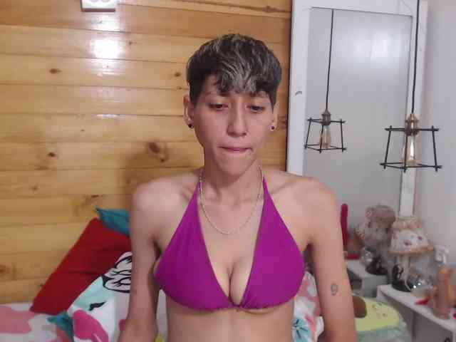 HottAlexxxa Live Webcam on BongaCams