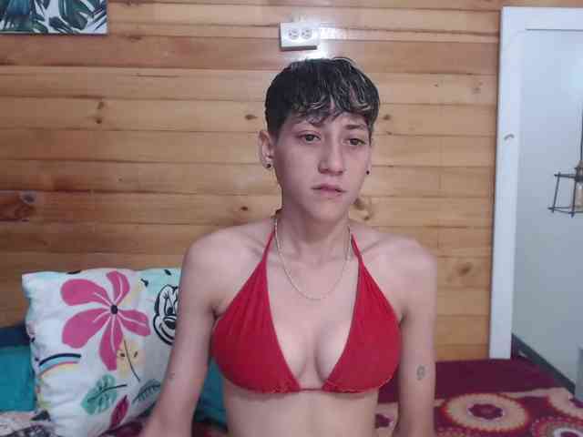HottAlexxxa webcam