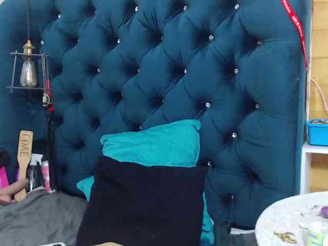HottAlexxxa webcam