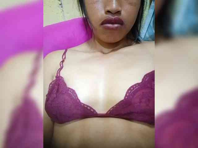 Modèle: Stellahsexylove