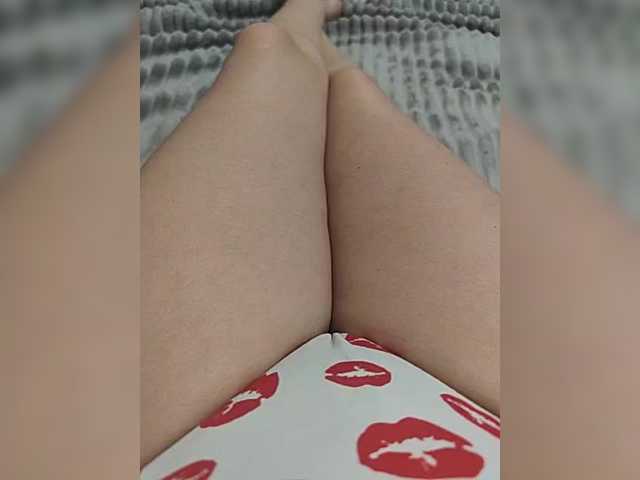 Kiskis-s's BongaCams show and profile