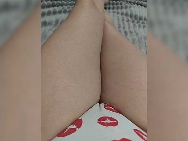 Kiskis-s's BongaCams show and profile