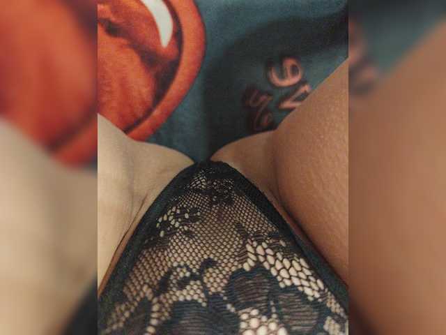 Kiskis-s live cam on BongaCams