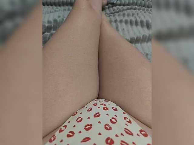 Kiskis-s's BongaCams show and profile