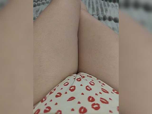 Kiskis-s's BongaCams show and profile